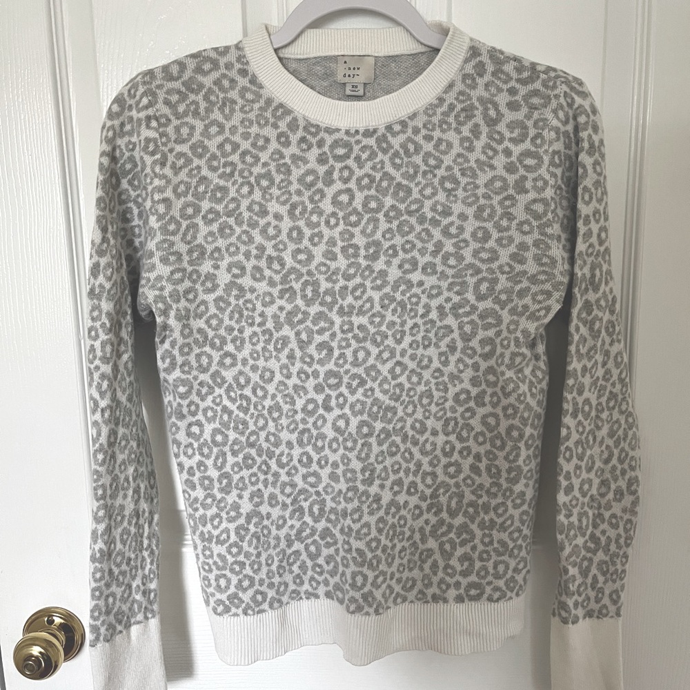 Target A New Day leopard print sweater in XS